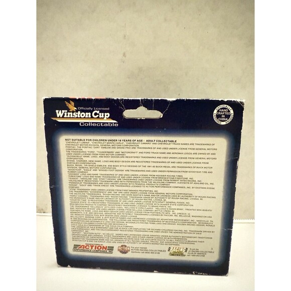 Skybox Jeff Gordon NASCAR Action 1995 DuPont Limited Edition 1:64 Diecast Car 24 - Picture 4 of 7